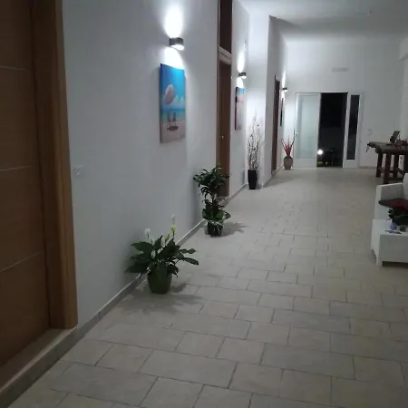 Bed & Breakfast Carpentry 3*