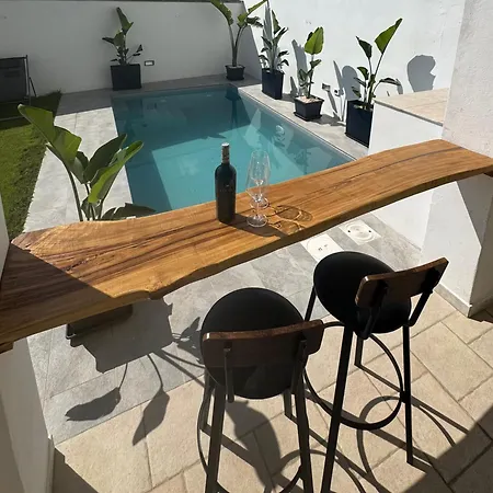 Carpentry Bed & Breakfast 3*