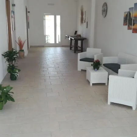 Bed & Breakfast Carpentry Uggiano La Chiesa