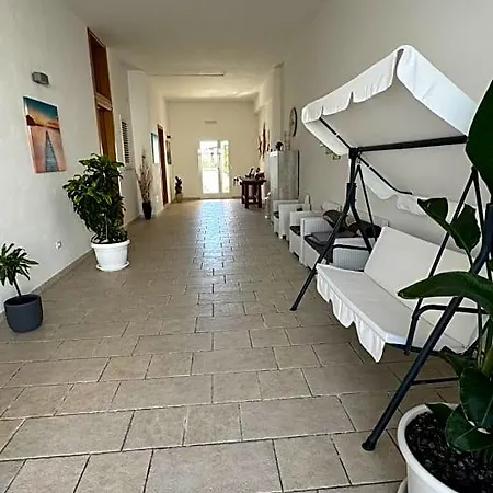 Carpentry فندق مبيت وإفطار أودجانو لا كييزا